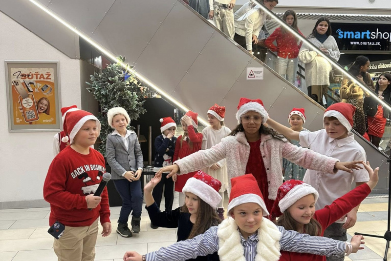 Podujatia / Mikuláš v OC Zemplín - foto