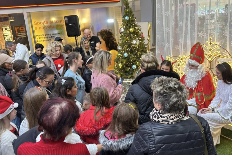 Podujatia / Mikuláš v OC Zemplín - foto