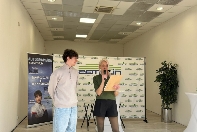 Podujatia / Autogramiáda + Zakorčuľuj si s olympionikom - Adam Hagara - foto