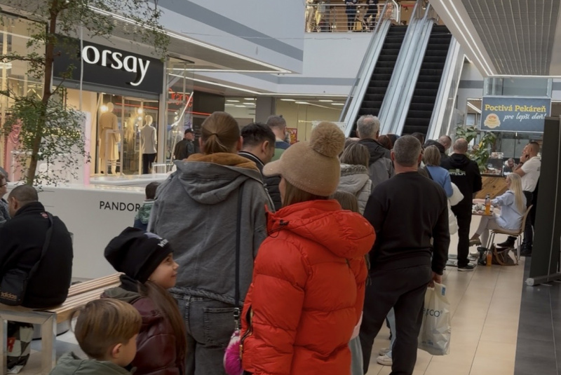 Podujatia / Koleso šťastia - 18. narodeniny OC Zemplín - foto