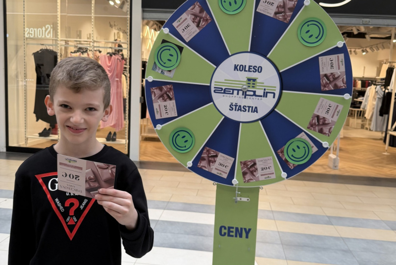 Podujatia / Koleso šťastia - 18. narodeniny OC Zemplín - foto